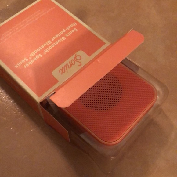Sonix Other - NWT Sonix Bluetooth Speaker